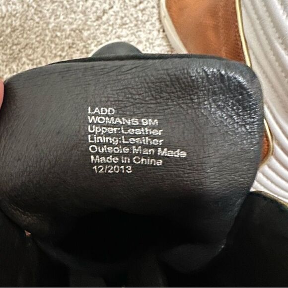 Kenneth Cole Leather High Top Sneakers Women’s Size 9M - Picture 11 of 11